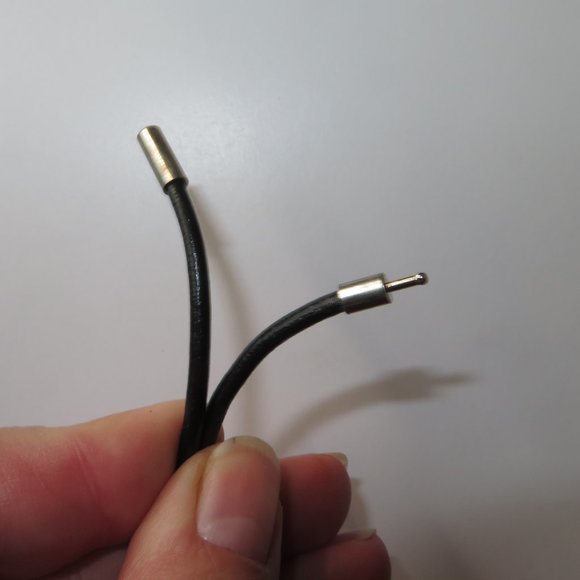 Super Cute Red Heart Crystal On Black Cord Necklace - Picture 6 of 11